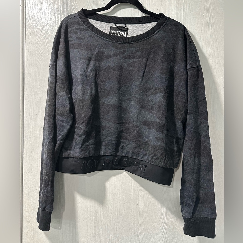 Victoria Sport Cropped Pullover Sweatshirt - Camo Print - Size XL